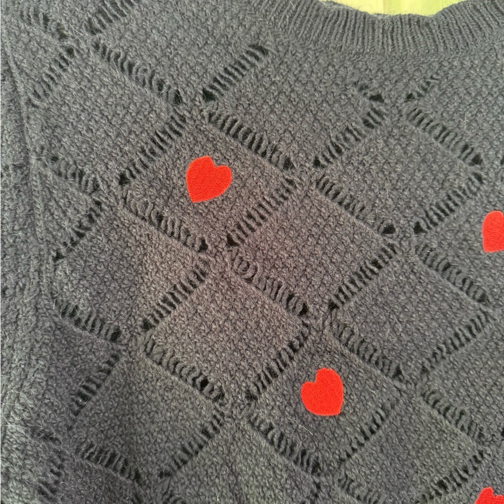 Zara navy with red Heart Pattern cropped Sweater - Picture 3 of 7